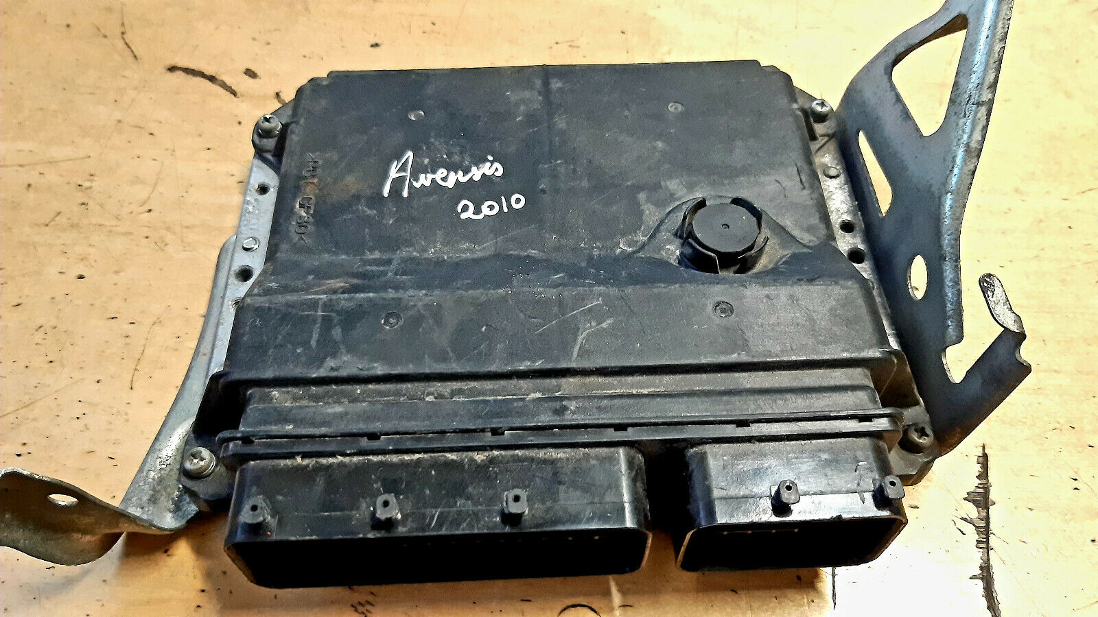 #2 2010 Toyota AVENSIS Engine ECU #2 2010 Toyota AVENSIS Engine ECU